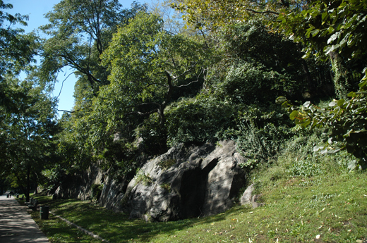 Rocky outcroppings bordering St. Nicholas Avenue